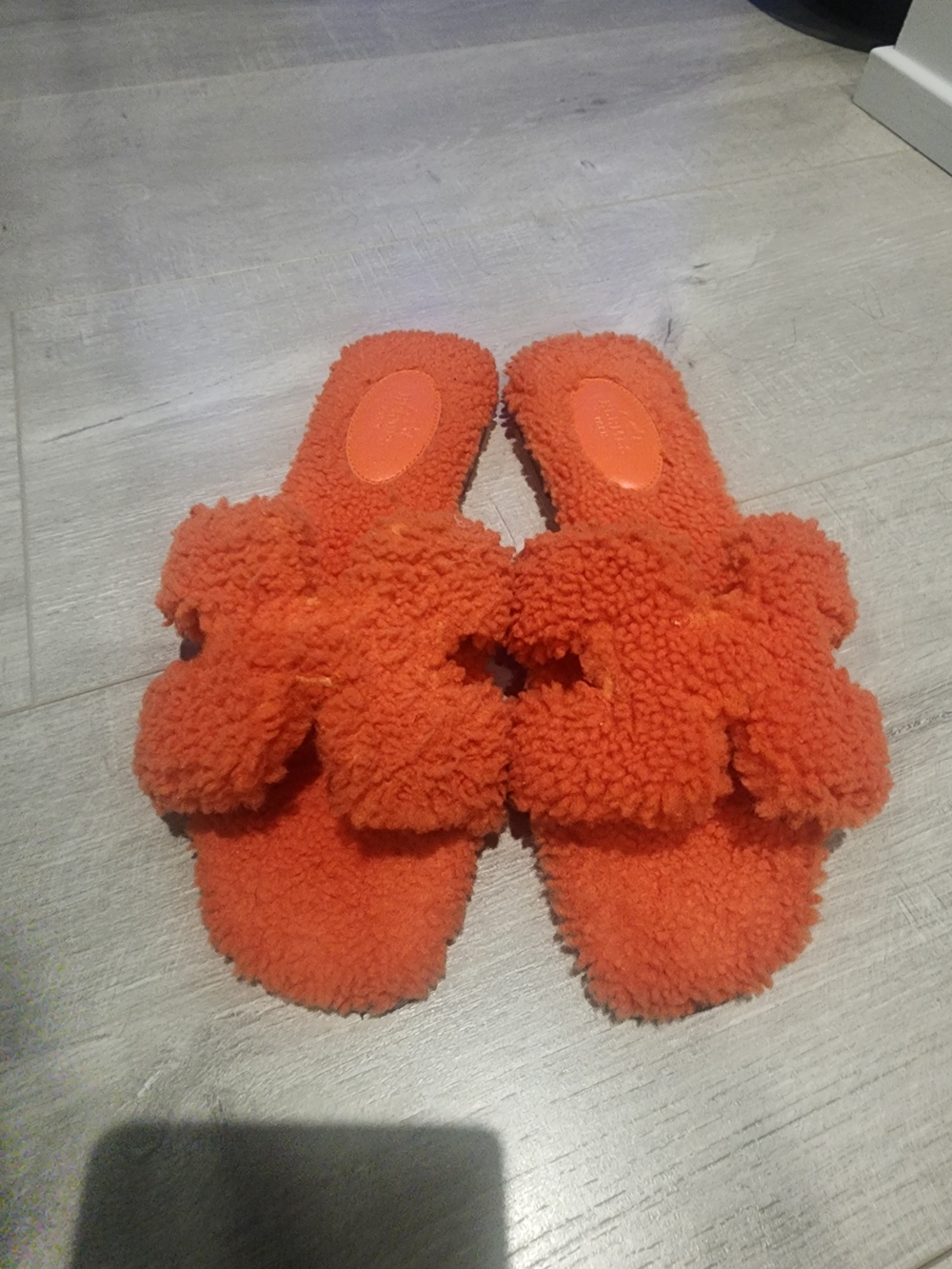 Hermes Oran Slides